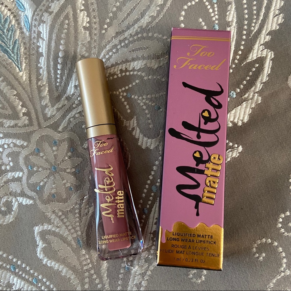 Too Faced Melted Matte Lipstick in “Queen B” 💜